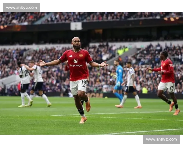 英超焦点战利兹联迎战莱切城谁能掌控关键三分决定赛季走向强强对话